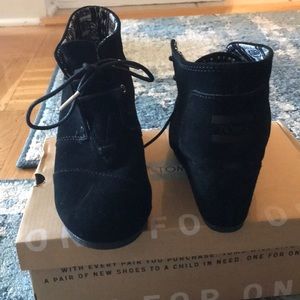 Toms Desert Wedge Bootie